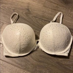 Victoria’s Secret super sexy sparkle bra
